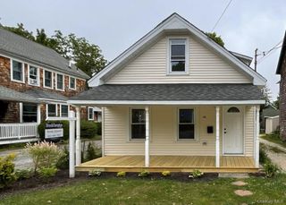 308 East Avenue, Riverhead, NY 11901