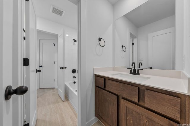 5718 HURON DR, New Braunfels, TX 78130