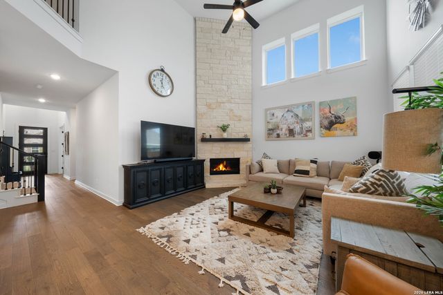 5718 HURON DR, New Braunfels, TX 78130