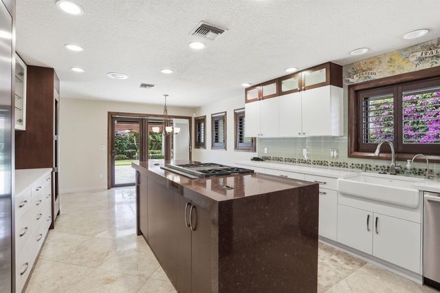 4348 Saint Andrews Drive, Boynton Beach, FL 33436