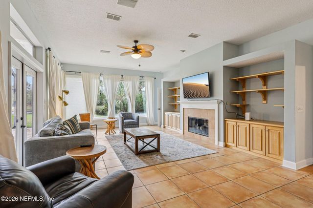 317 E MILL CHASE Court, Ponte Vedra Beach, FL 32082