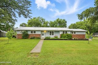 204 N Arlington Drive, Carl Junction, MO 64834