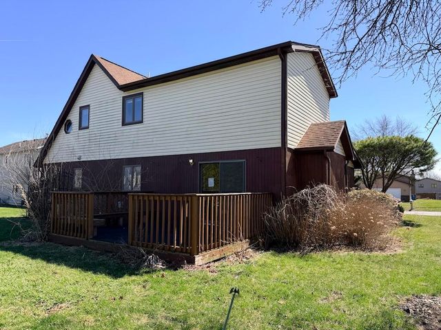 1604 W 99th Place, Crown Point, IN 46307