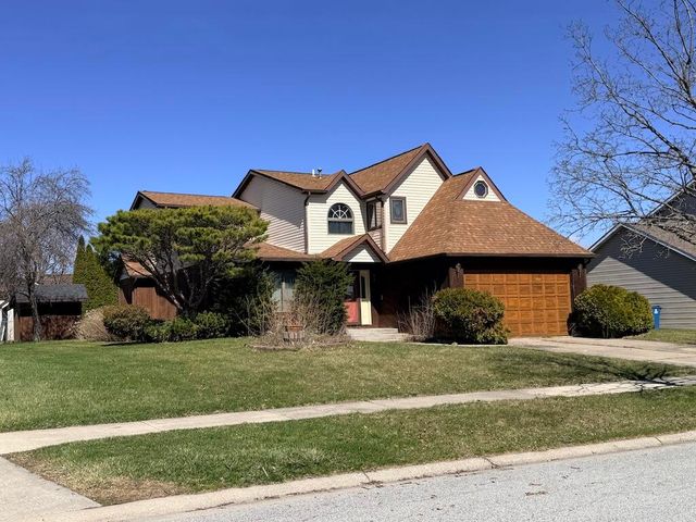 1604 W 99th Place, Crown Point, IN 46307