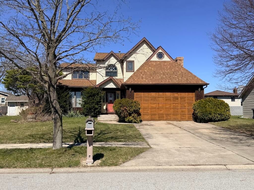 1604 W 99th Place, Crown Point, IN 46307