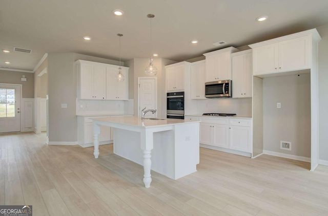 1146 Bodega Loop, Locust Grove, GA 30248