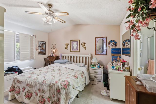 7325 Sunsilver Ln, Sacramento, CA 95828