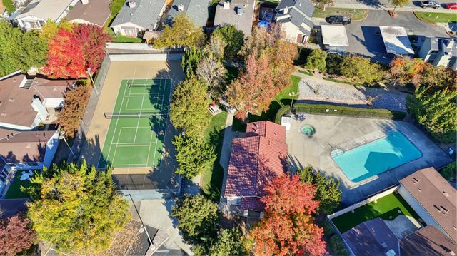 7325 Sunsilver Ln, Sacramento, CA 95828