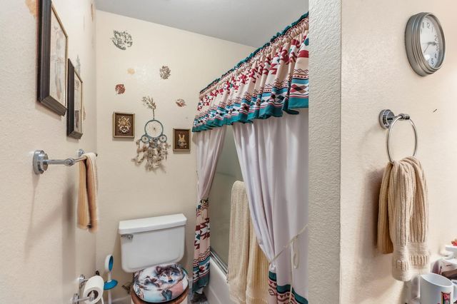 7325 Sunsilver Ln, Sacramento, CA 95828