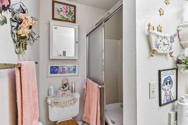 7325 Sunsilver Ln, Sacramento, CA 95828