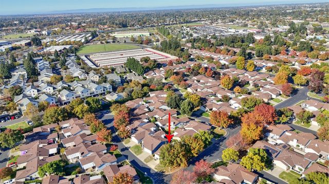 7325 Sunsilver Ln, Sacramento, CA 95828