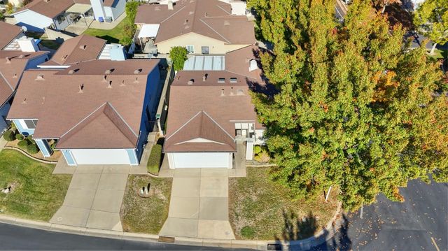 7325 Sunsilver Ln, Sacramento, CA 95828