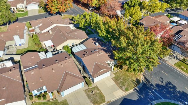 7325 Sunsilver Ln, Sacramento, CA 95828