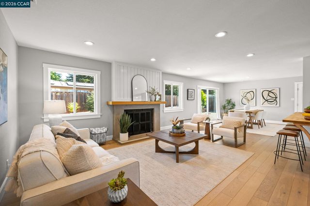 1394 El Camino Dr, Clayton, CA 94517