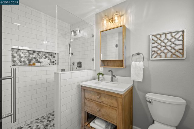 1394 El Camino Dr, Clayton, CA 94517