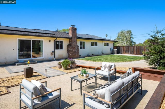 1394 El Camino Dr, Clayton, CA 94517