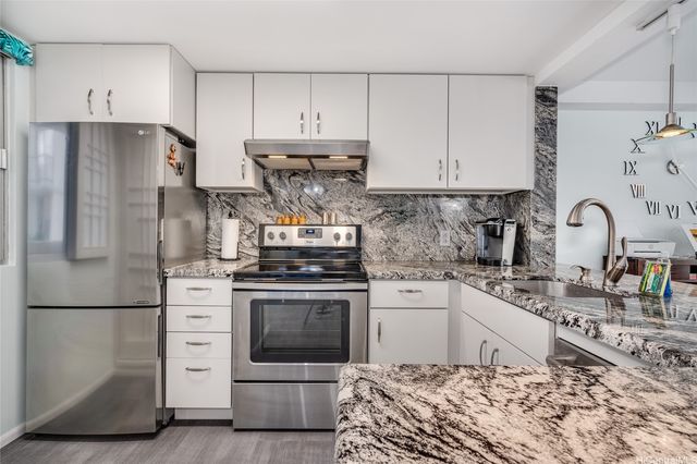 2947 Kalakaua Avenue 401, Honolulu, HI 96815