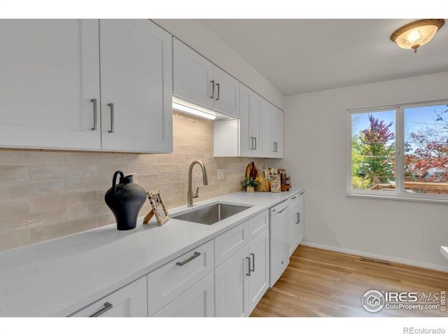 2880 La Grange Circle, Boulder, CO 80305