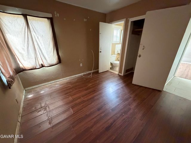 5056 W Avenue K 12, Lancaster, CA 93536