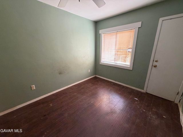 5056 W Avenue K 12, Lancaster, CA 93536