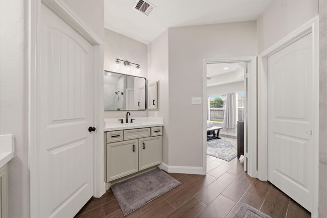 3203 Borden Gully Drive, Dickinson, TX 77539