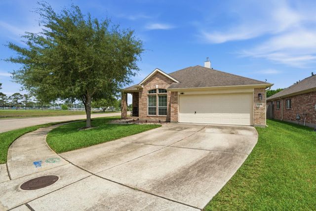 3203 Borden Gully Drive, Dickinson, TX 77539