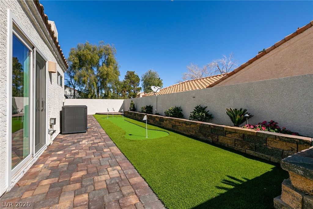 Image 28 of property listing at 5424 Red Sun Drive, Las Vegas, NV 89149