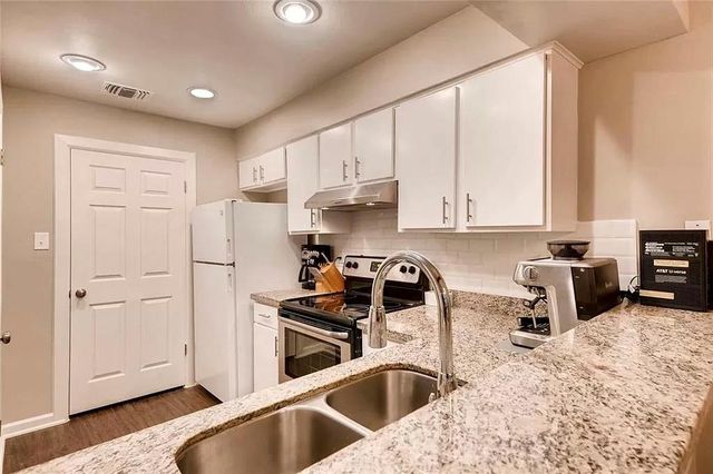 5313 INDIO DR B, Austin, TX 78745