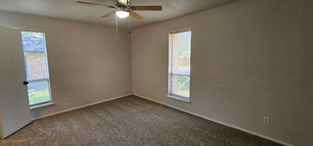 1204 Laurie Avenue, Desoto, TX 75115