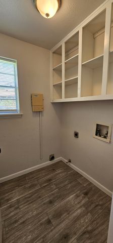 1204 Laurie Avenue, Desoto, TX 75115