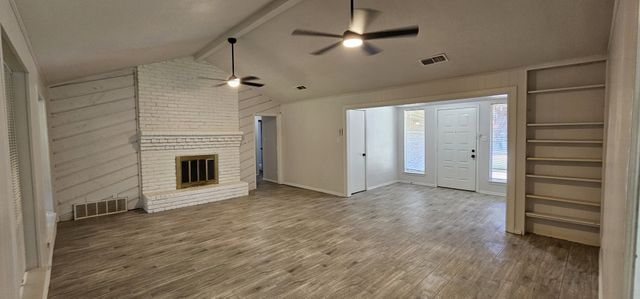 1204 Laurie Avenue, Desoto, TX 75115