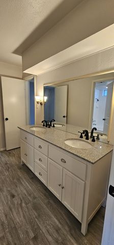 1204 Laurie Avenue, Desoto, TX 75115