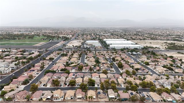 137 Winley Chase Avenue, North Las Vegas, NV 89032