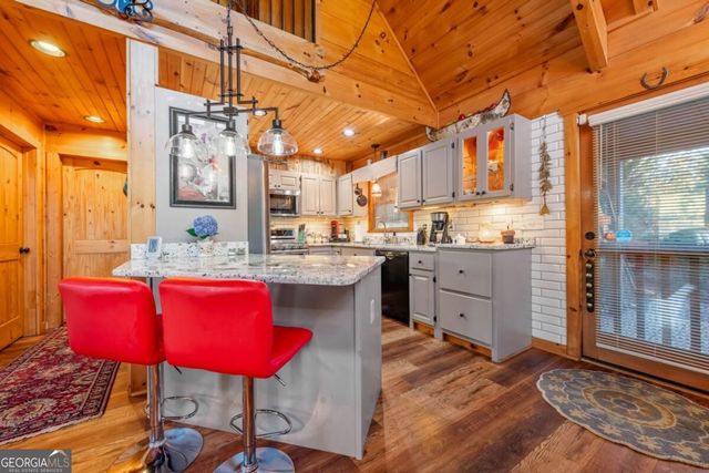 709 Laurel Creek Trail, Blue Ridge, GA 30513