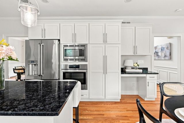 154 Old Spring St, Lexington, MA 02421