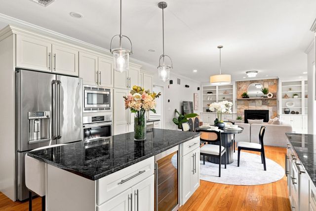154 Old Spring St, Lexington, MA 02421