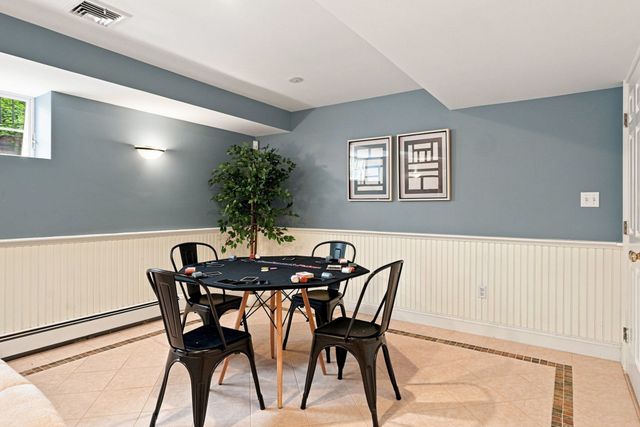 154 Old Spring St, Lexington, MA 02421
