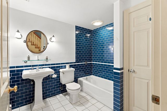 154 Old Spring St, Lexington, MA 02421