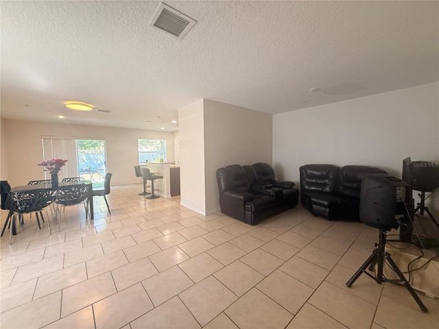 307 PRICKLE PEAR COURT 64, Orlando, FL 32824