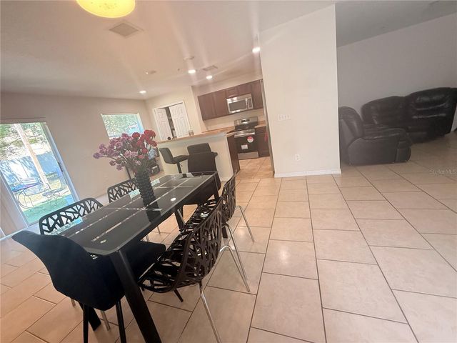 307 PRICKLE PEAR COURT 64, Orlando, FL 32824