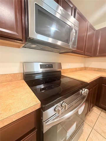 307 PRICKLE PEAR COURT 64, Orlando, FL 32824