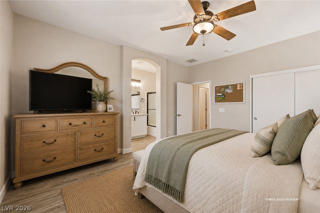 9816 Red Horse Street, Las Vegas, NV 89143