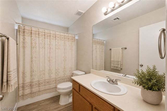 9816 Red Horse Street, Las Vegas, NV 89143