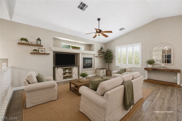 9816 Red Horse Street, Las Vegas, NV 89143