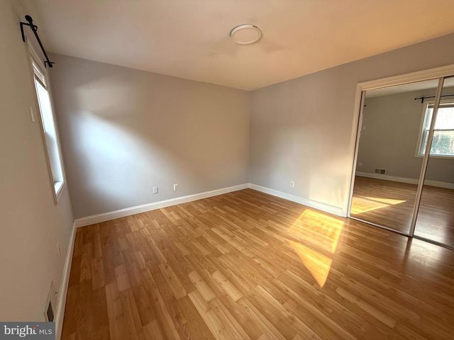 701 N VERMONT ST, Arlington, VA 22203