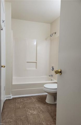 3770-B Towne Point RD, Portsmouth, VA 23703