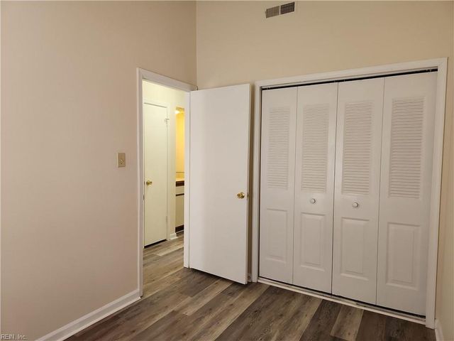 3770-B Towne Point RD, Portsmouth, VA 23703