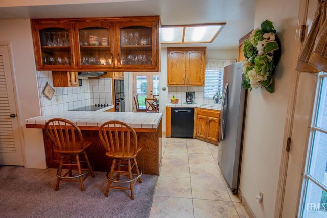 7717 Angoras Court, Bakersfield, CA 93308