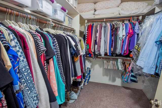 7717 Angoras Court, Bakersfield, CA 93308