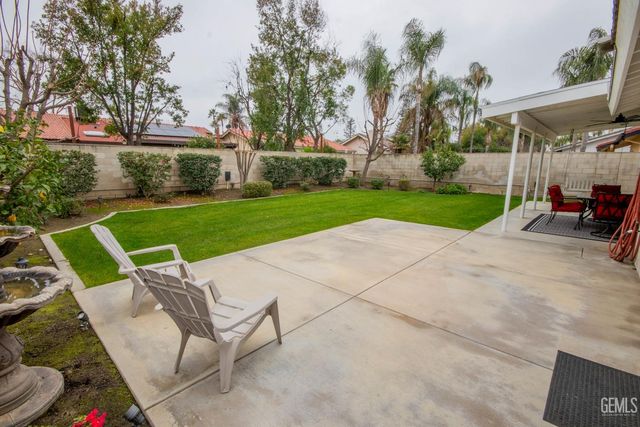 7717 Angoras Court, Bakersfield, CA 93308